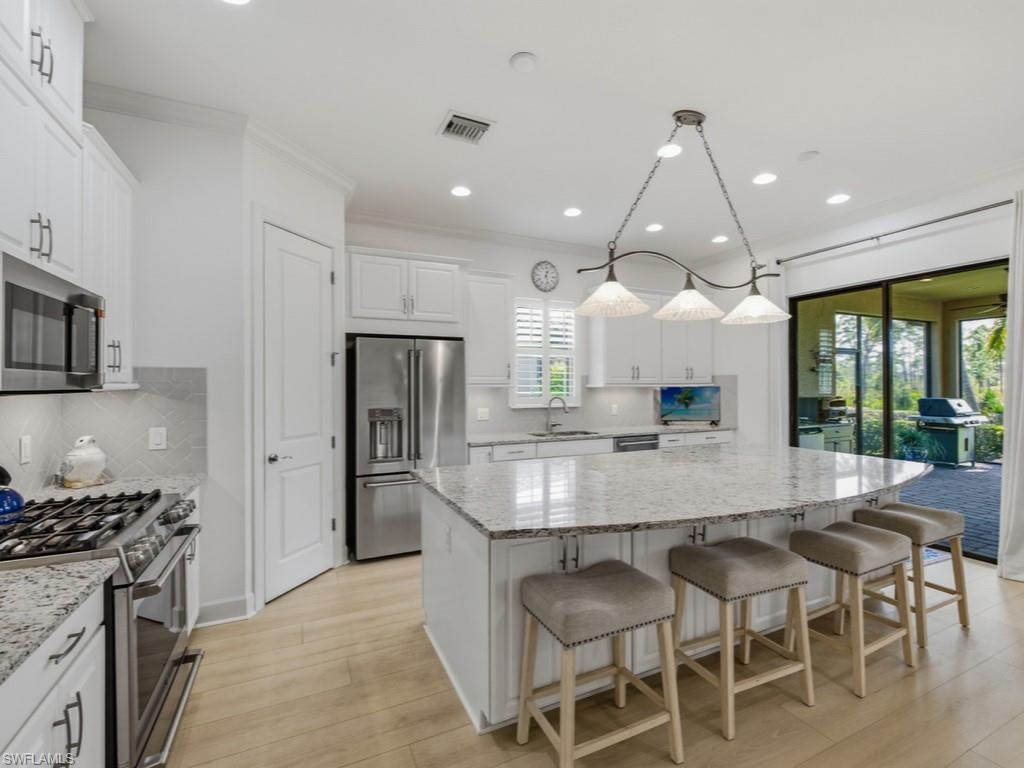 ESTERO POINTE - Residential