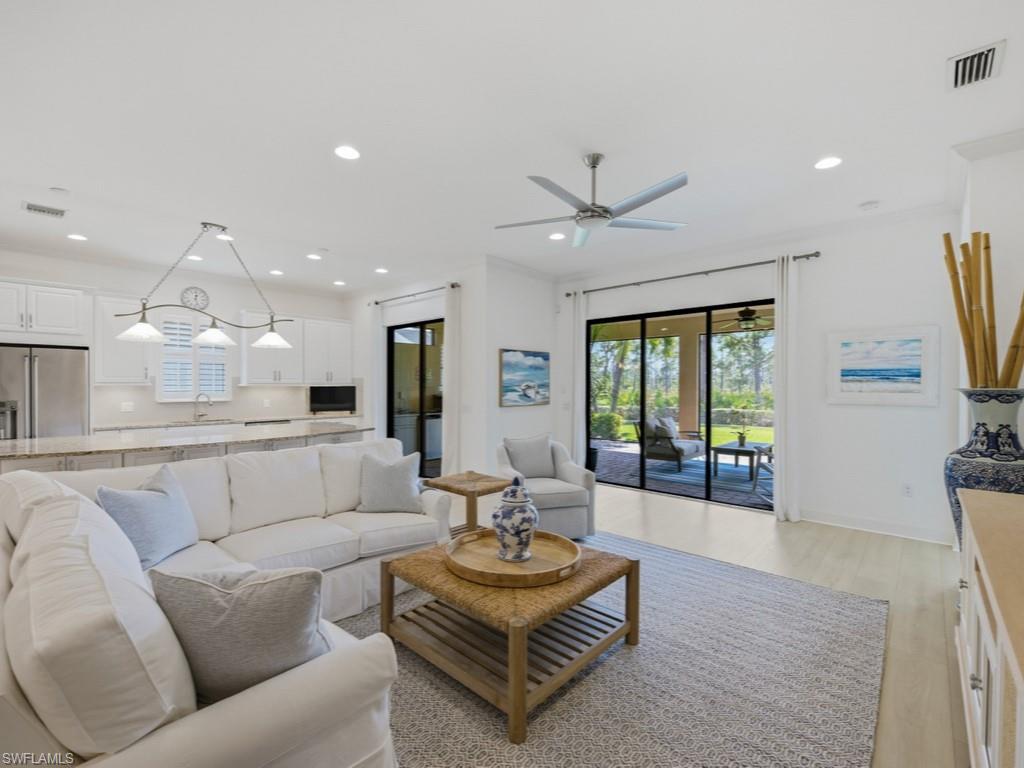 ESTERO POINTE - Residential