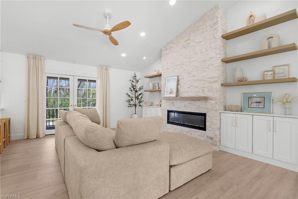 COTTAGE POINT UNREC - Residential