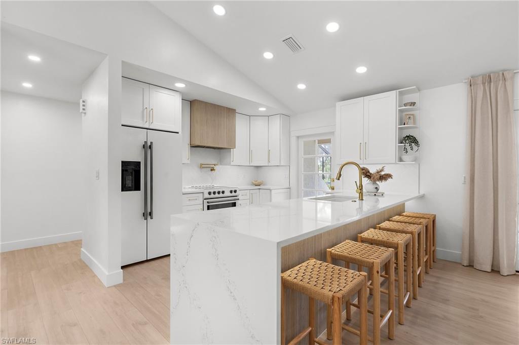 COTTAGE POINT UNREC - Residential