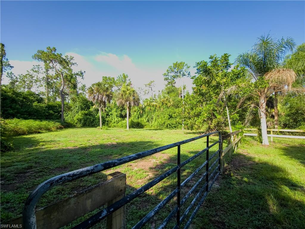 GOLDEN GATE ESTATES - Residential