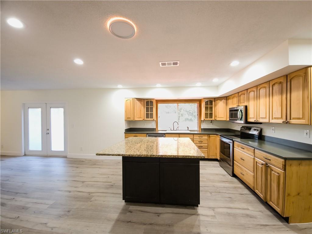 GOLDEN GATE ESTATES - Residential