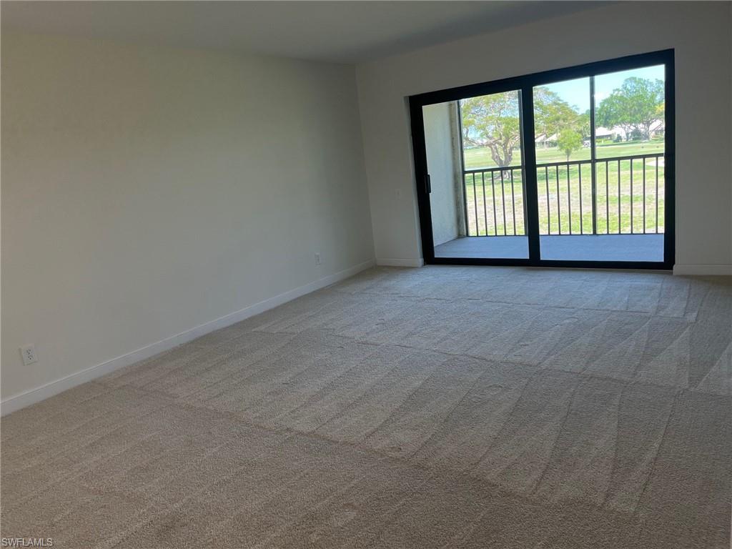 SEVEN LAKES - Residential