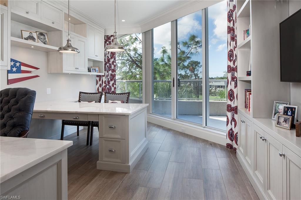 L'ERMITAGE AT GREY OAKS - Residential