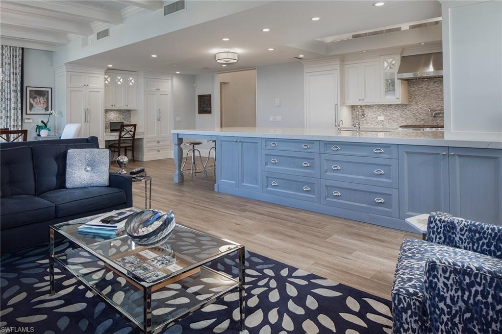 L'ERMITAGE AT GREY OAKS - Residential