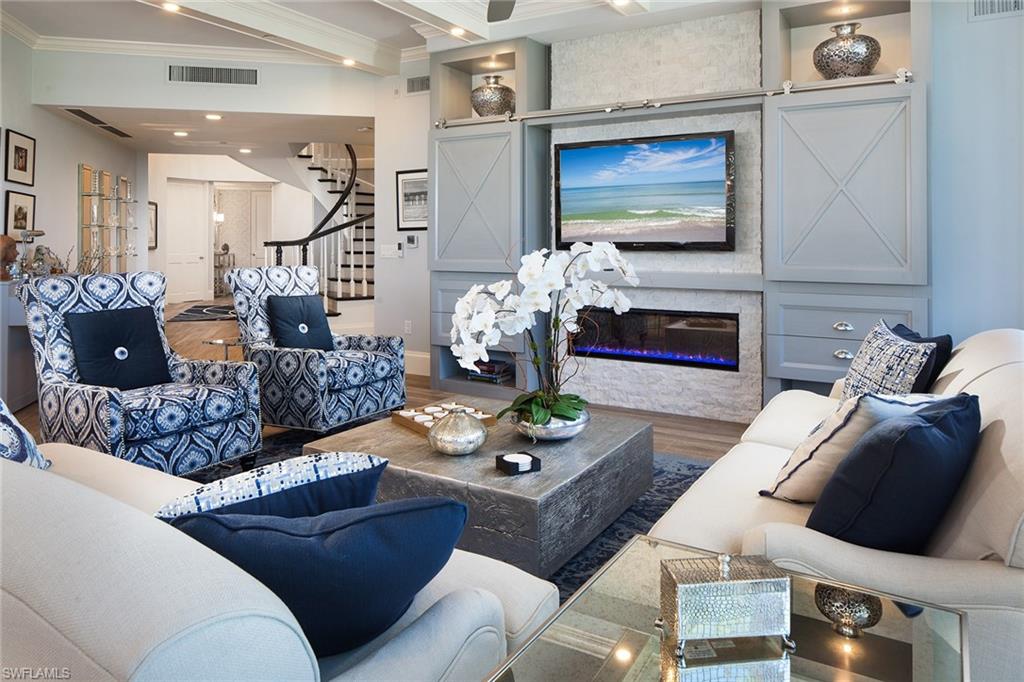 L'ERMITAGE AT GREY OAKS - Residential