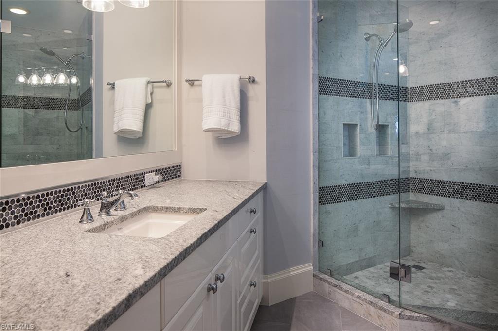 L'ERMITAGE AT GREY OAKS - Residential