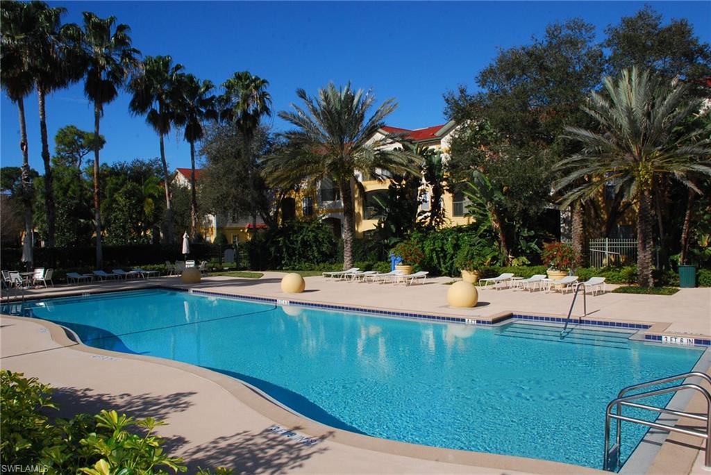 ROYAL GREENS - Residential Lease