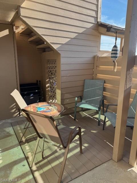 SPORTSMANS COVE YACHT & RACQUET CLUB - Residential