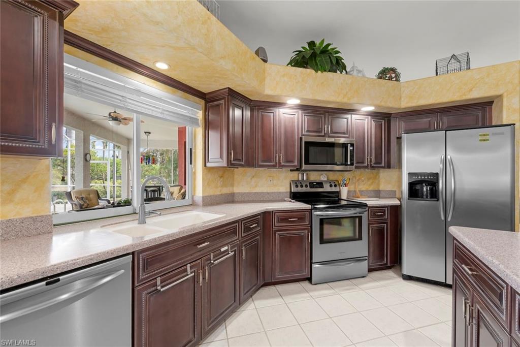 FIDDLESTICKS COUNTRY CLUB - Residential