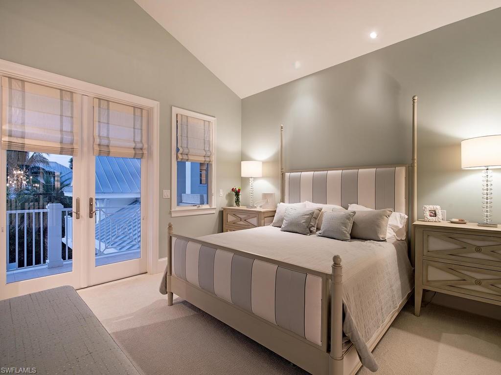 OLDE NAPLES - Residential