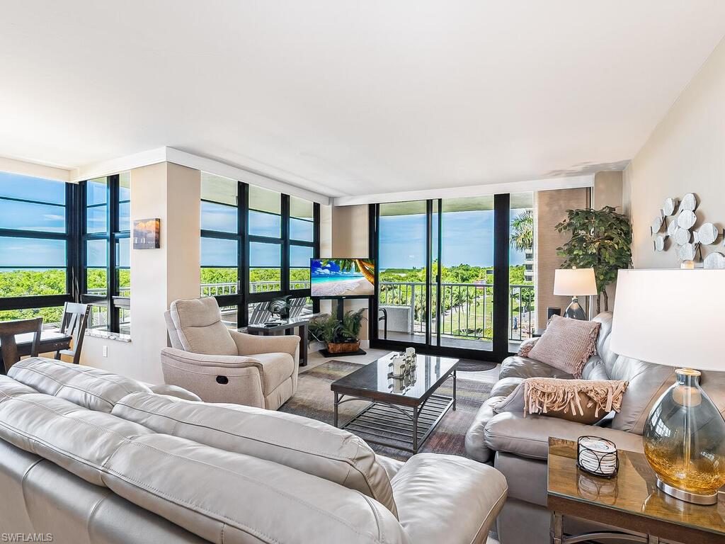 SOUTH SEAS - Residential