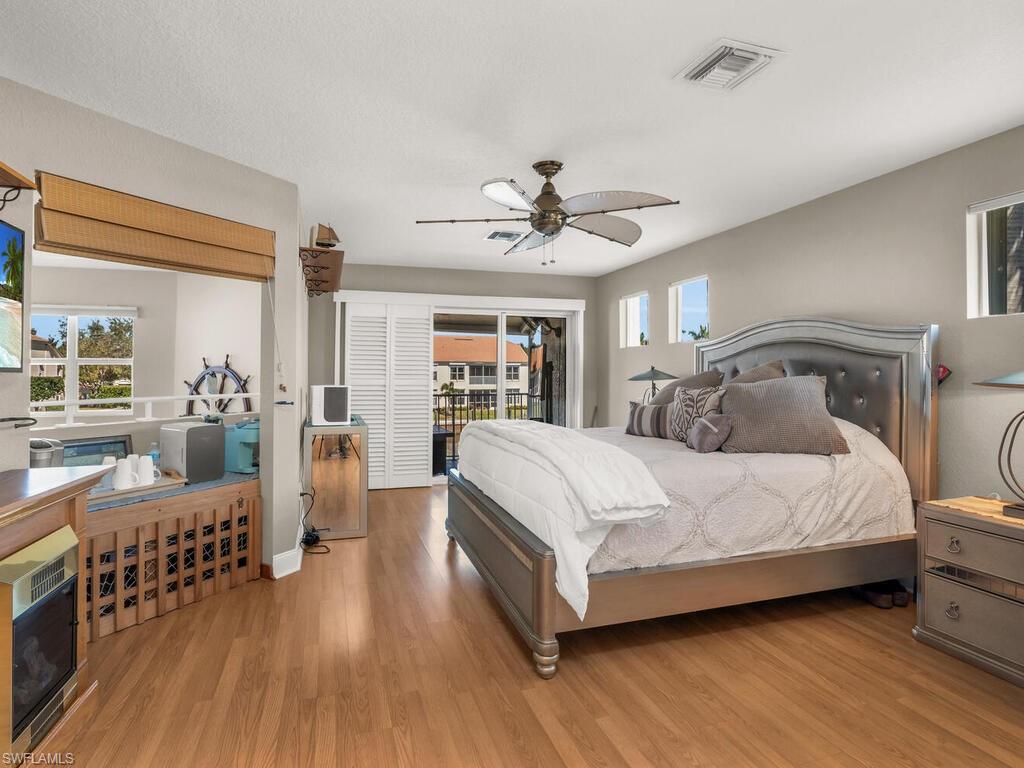 EVENINGSTAR CAY - Residential