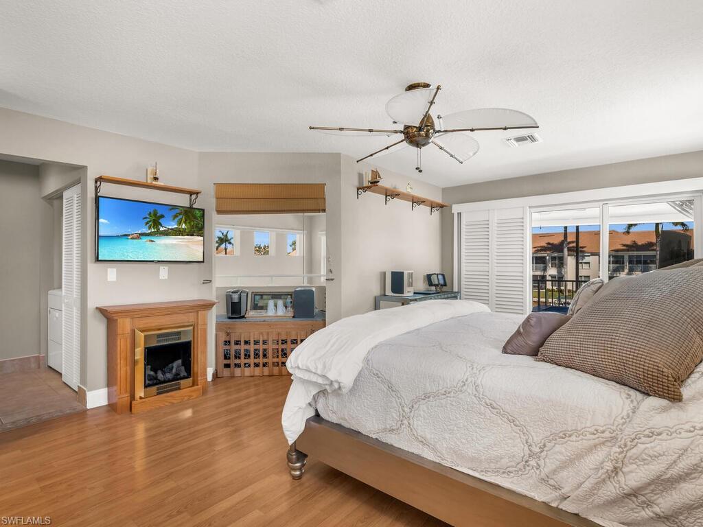 EVENINGSTAR CAY - Residential