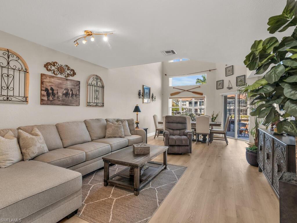 EVENINGSTAR CAY - Residential