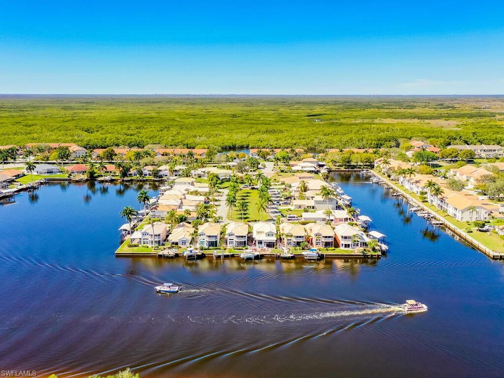 EVENINGSTAR CAY - Residential