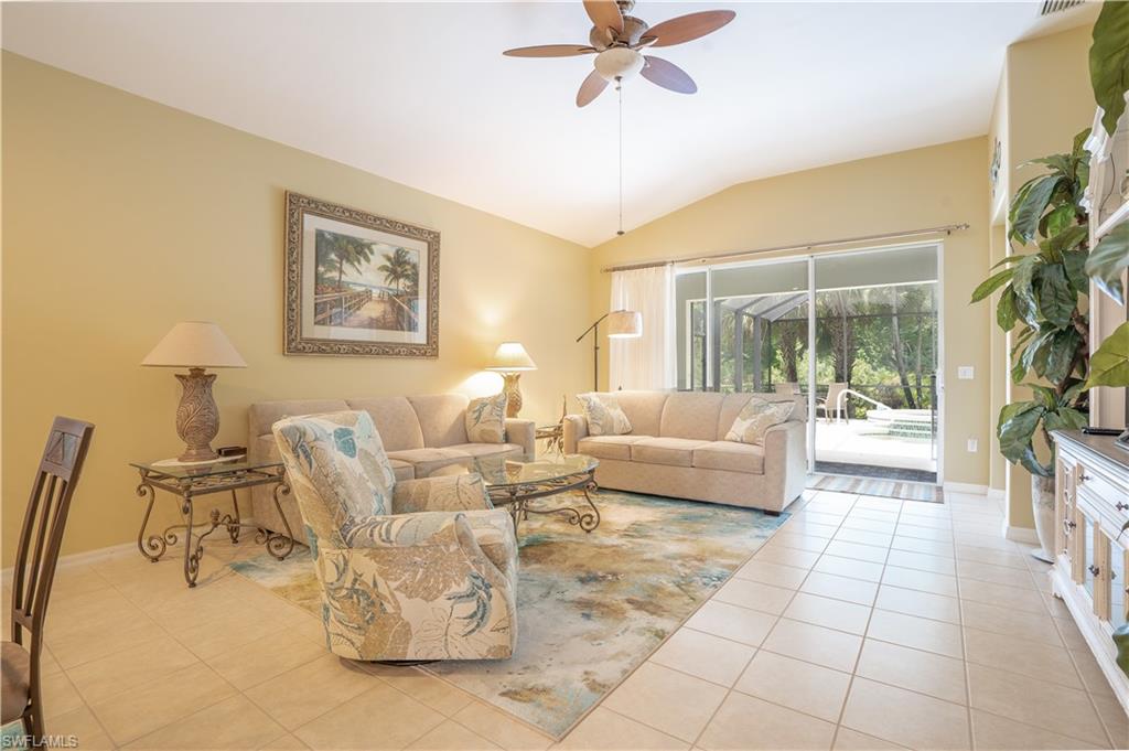 HAMPTON LAKES - Residential