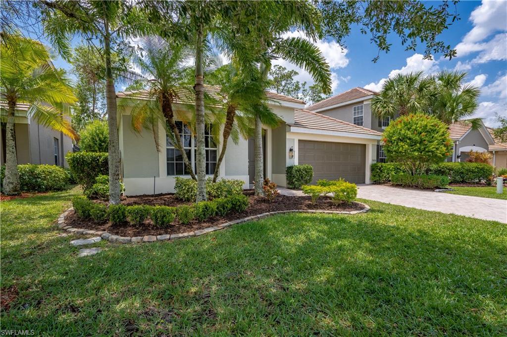 HAMPTON LAKES - Residential