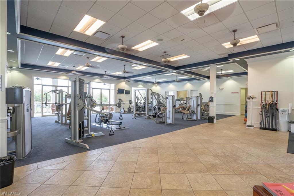 HAMPTON LAKES - Residential