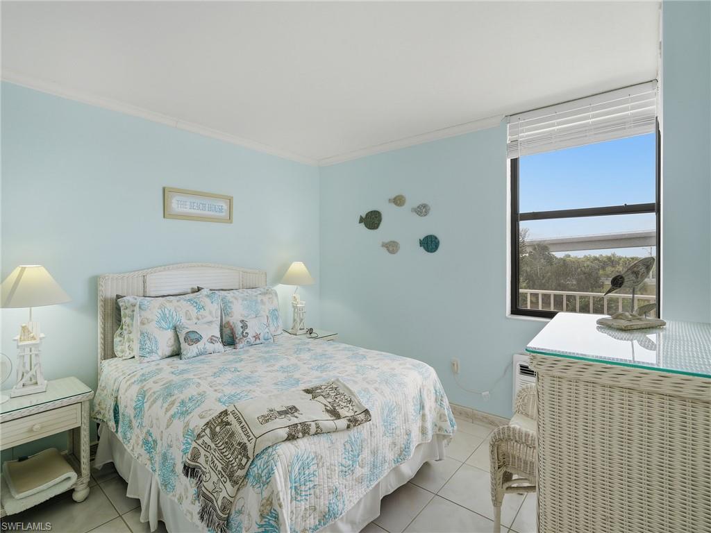 LOVERS KEY BEACH CLUB - Residential