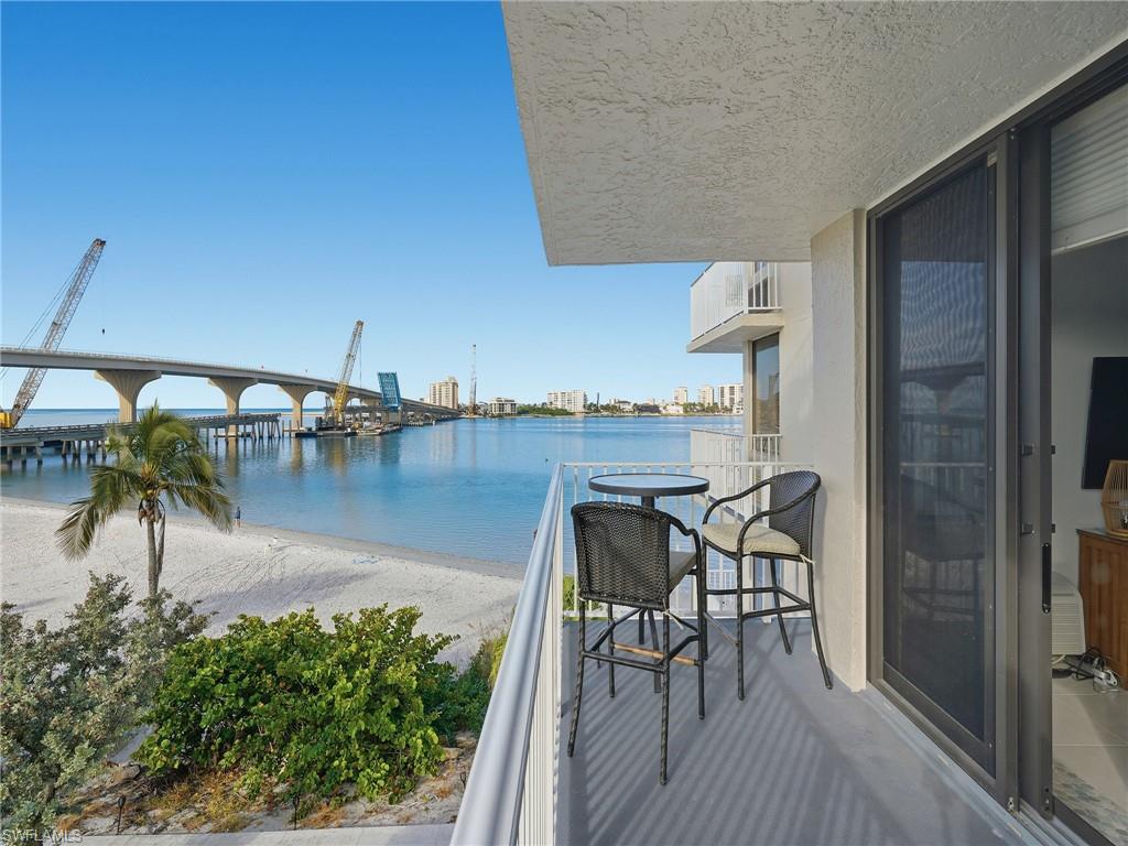 LOVERS KEY BEACH CLUB - Residential