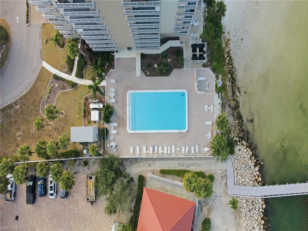 LOVERS KEY BEACH CLUB - Residential