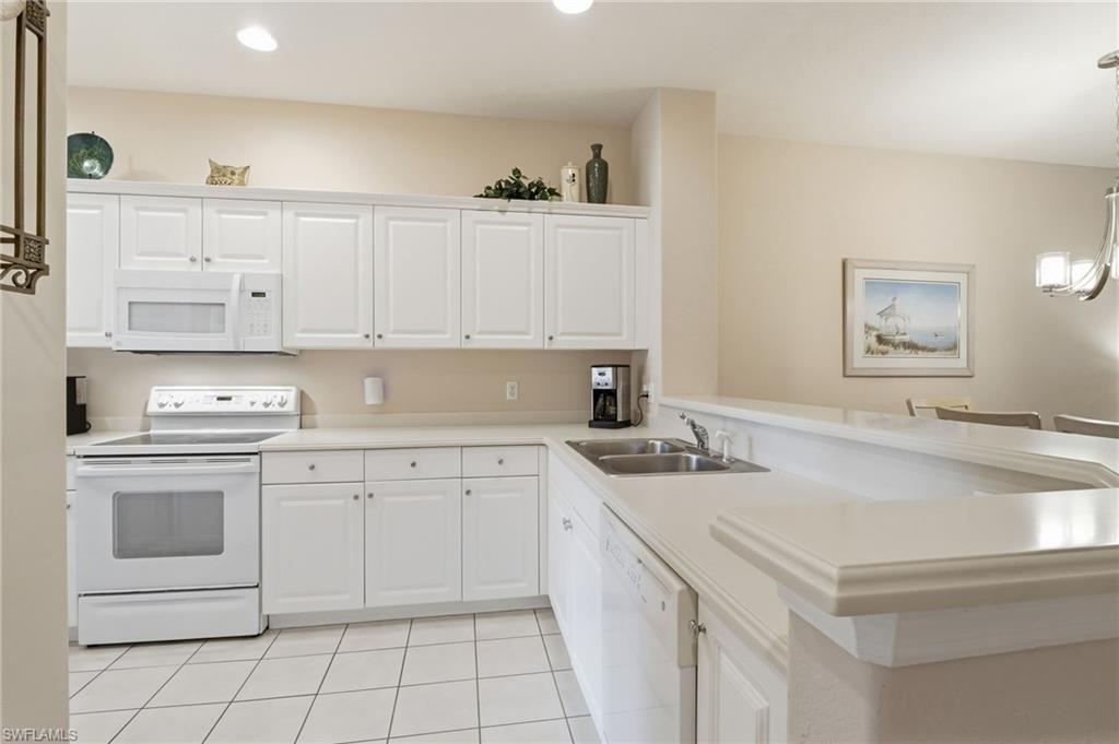 LAKE BARRINGTON - Residential