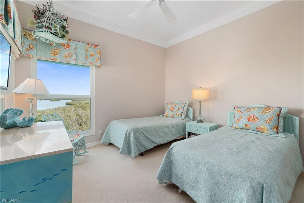 BAREFOOT BEACH CLUB - Residential