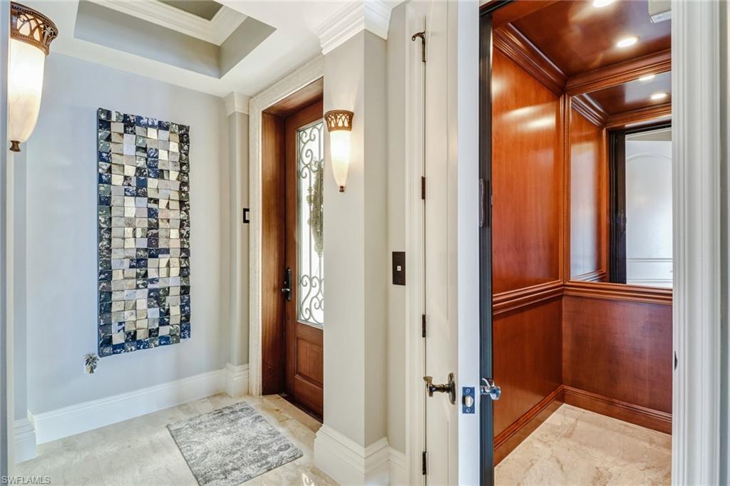 VISTA ROYALE - Residential