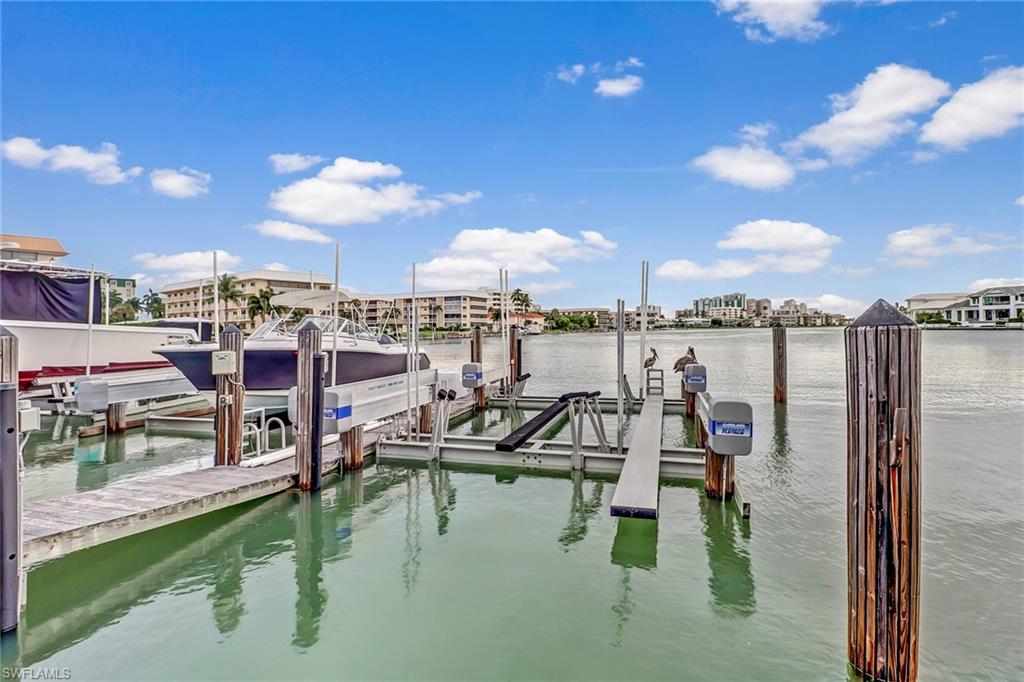 VISTA ROYALE - Residential