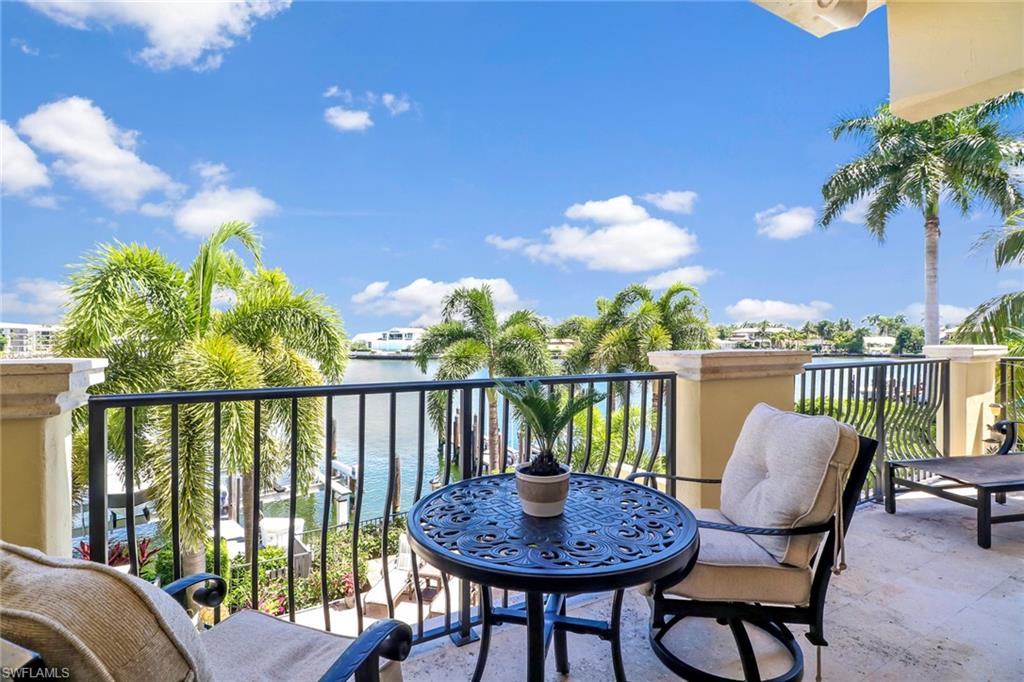 VISTA ROYALE - Residential