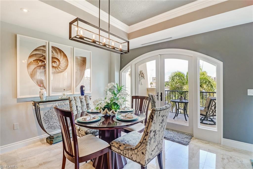 VISTA ROYALE - Residential