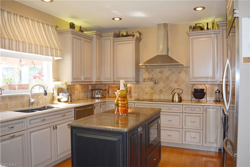 SILVERLAKES - Residential