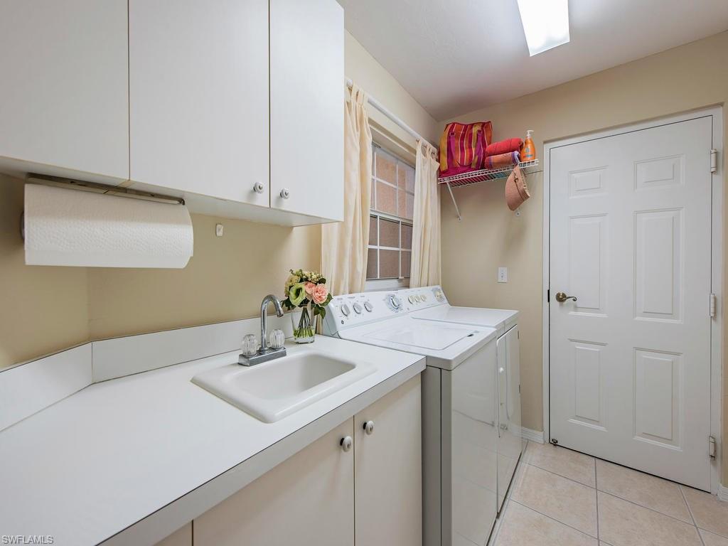 EDGEWATER AT CARLTON LAKES - Residential