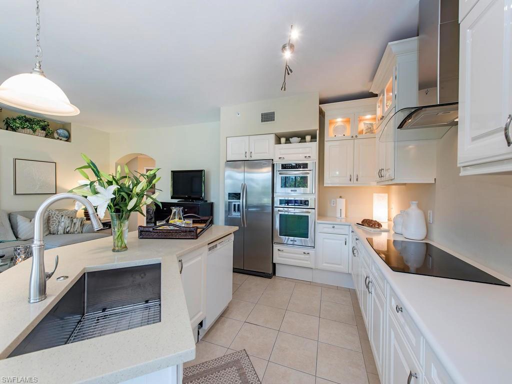 EDGEWATER AT CARLTON LAKES - Residential