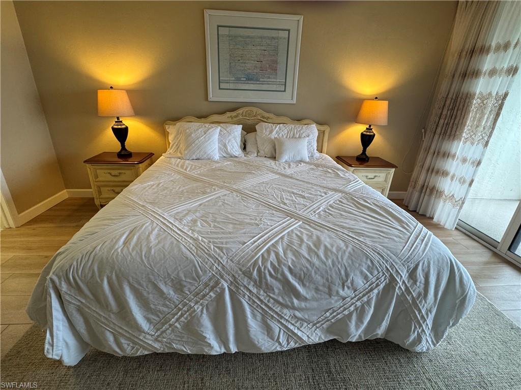 VANDERBILT SURF COLONY - Residential Lease