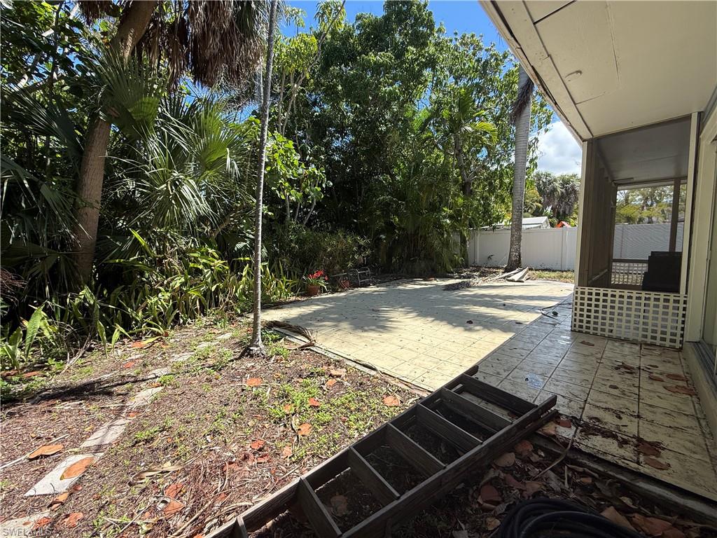 VALENCIA TERRACE - Residential Lease