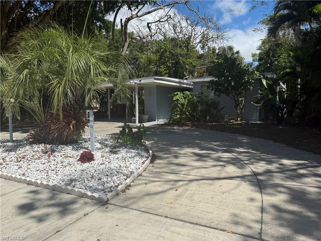 VALENCIA TERRACE - Residential Lease