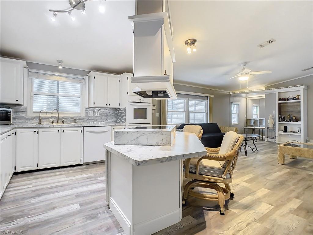 WINDJAMMER VILLAGE OF NAPLES - Residential