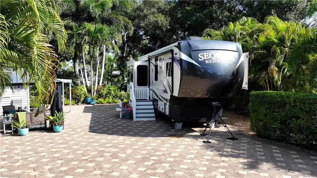 CYPRESS WOODS RV RESORT - Land