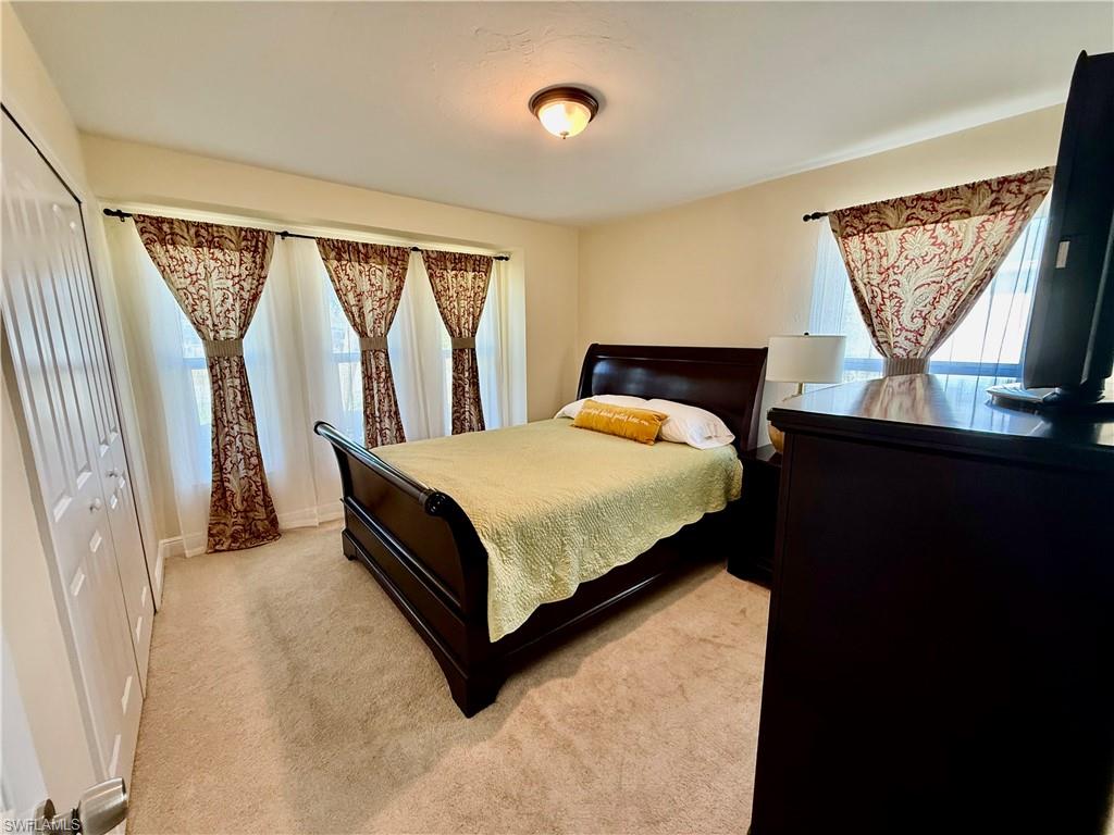 COUNTRY CLUB ESTATES - Residential