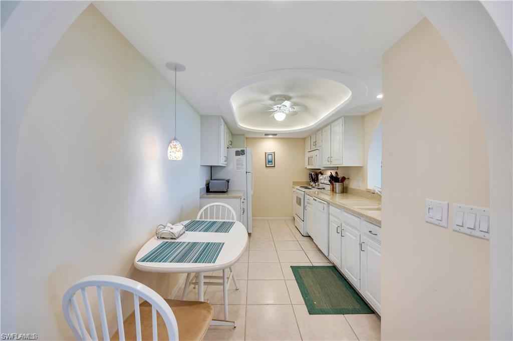 VANDERBILT SURF COLONY - Residential Lease