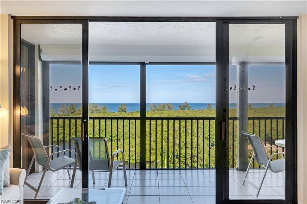 VANDERBILT SURF COLONY - Residential Lease