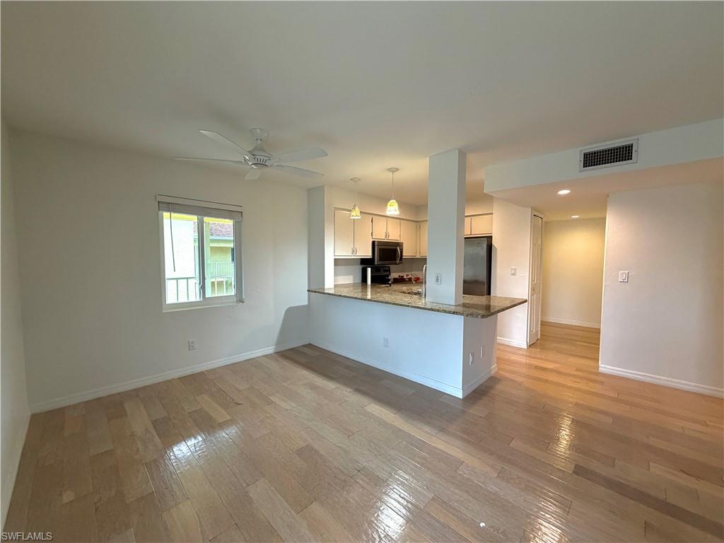 FOXMOOR - Residential Lease