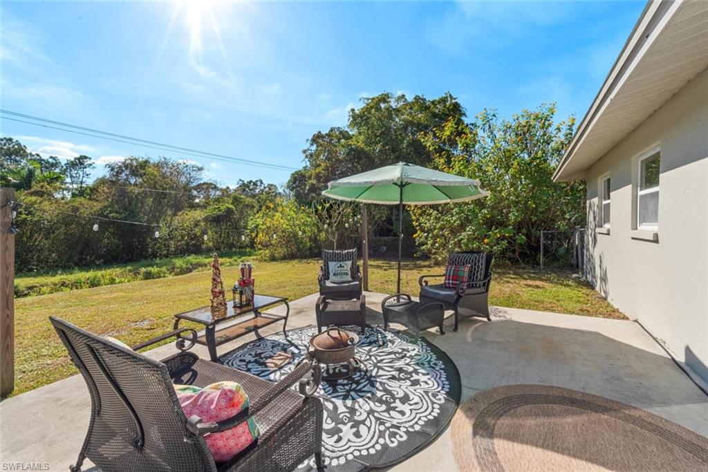 FORT MYERS SHORES - Residential