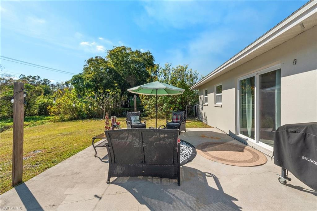 FORT MYERS SHORES - Residential