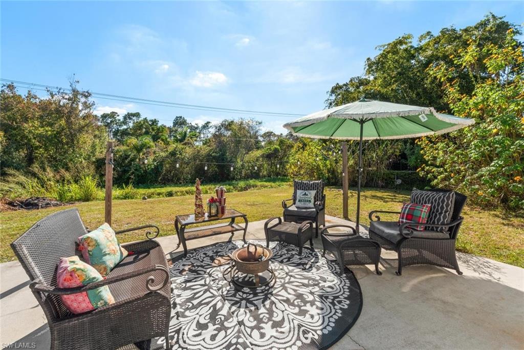 FORT MYERS SHORES - Residential