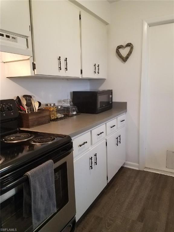 SAN CARLOS PARK - Residential