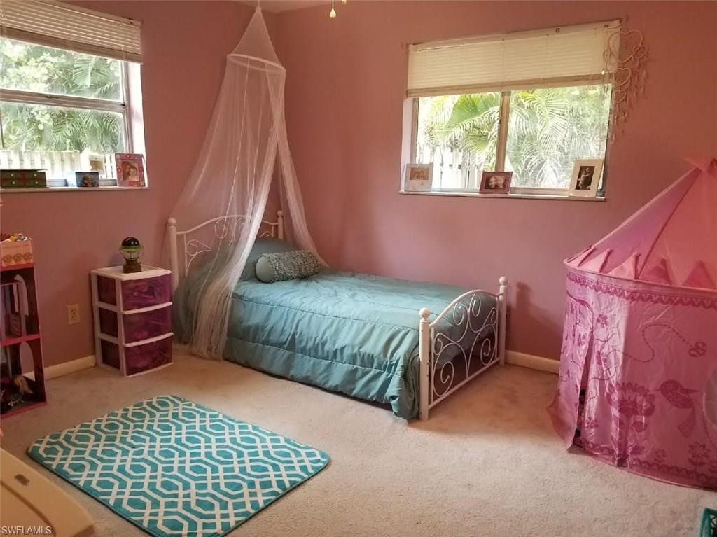 SAN CARLOS PARK - Residential