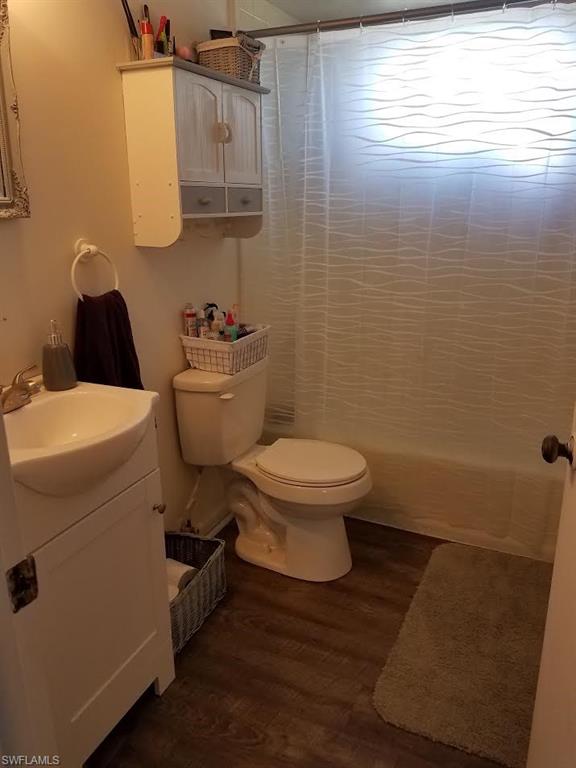 SAN CARLOS PARK - Residential